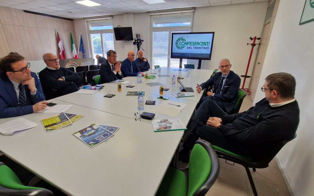 Il comitato di Presidenza di Confesercenti del Trentino, guidato dal Presidente Mauro Paissan,  incontra il presidente della Provincia Autonoma di Trento  Maurizio Fugatti.
